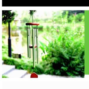 NIB Planted Perfect Small Wind Chimes